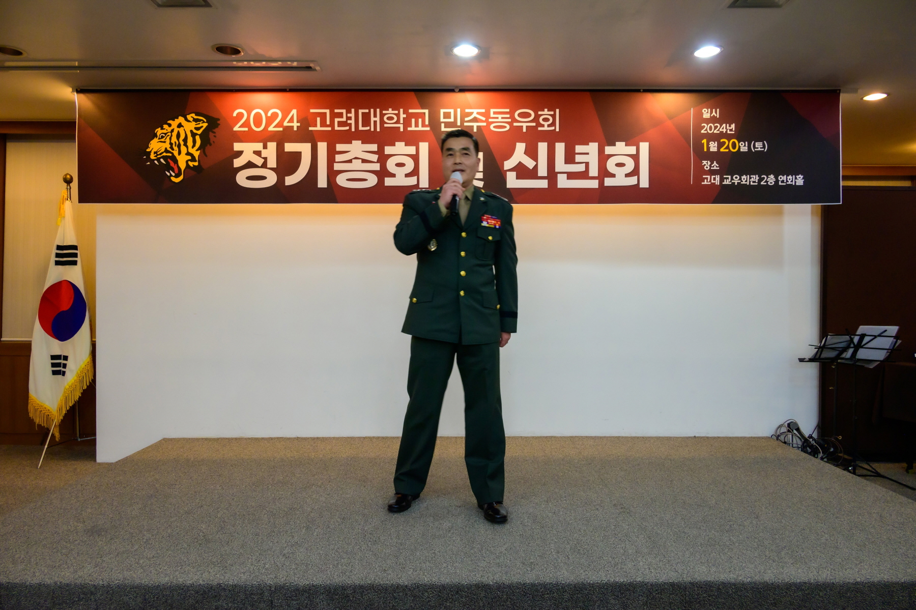 22e0f32cd724073.jpg
