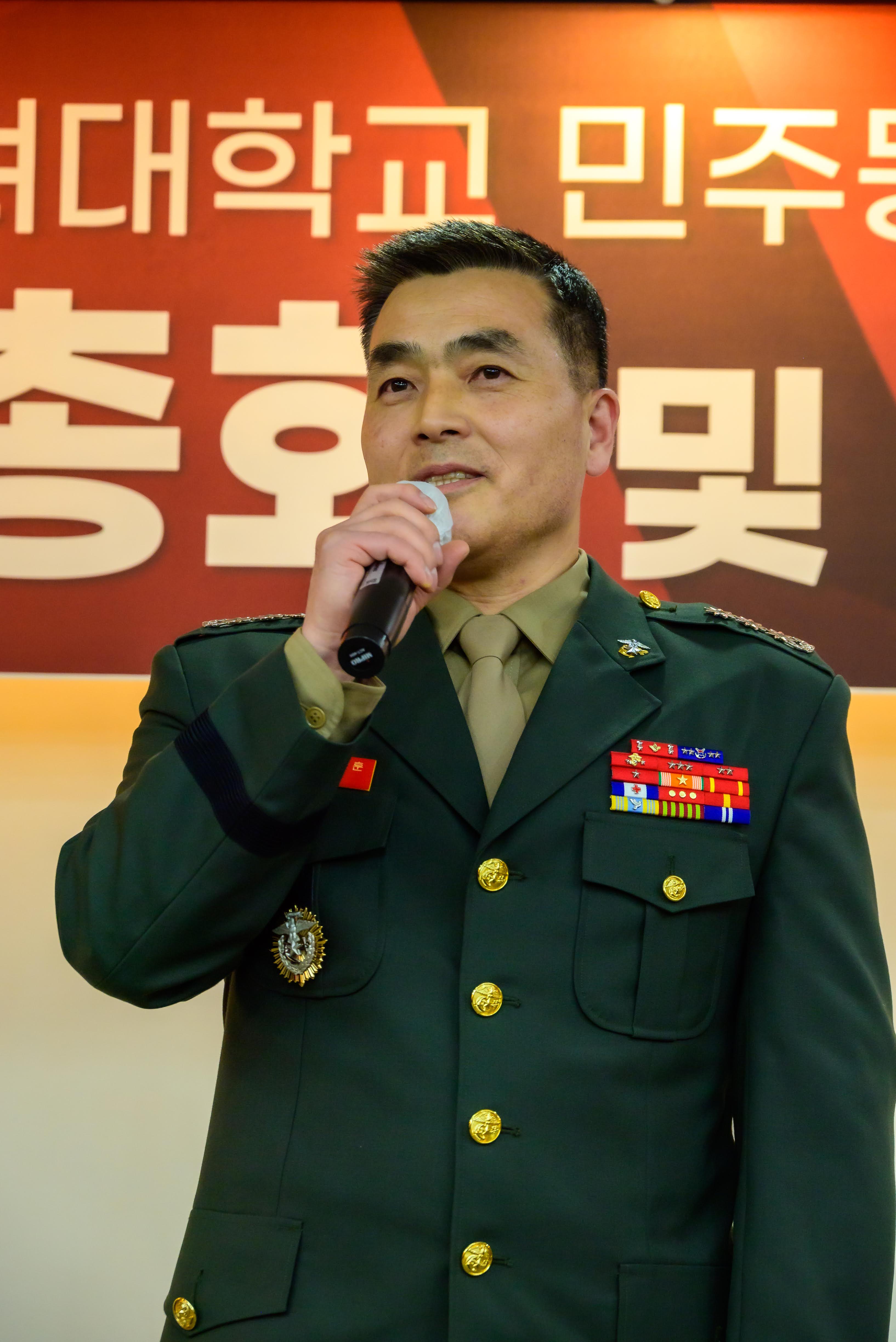 f61fe1eef932774.jpg
